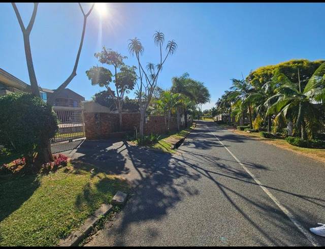 5 BEDROOM HOUSE FOR SALE IN UMHLANGA RIDGE